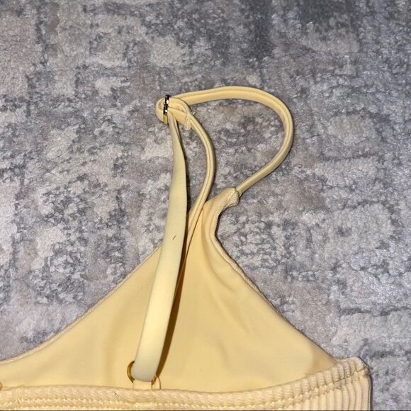 🏷️ 5 for $25 - SHOWPO Ribbed Bikini Top - Picture 3 of 5